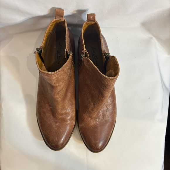 LUCKY BRAND Sz 9.5 Booties 2 Zippers Leather Distressed Stacked Heels Almond Toe - Picture 3 of 11
